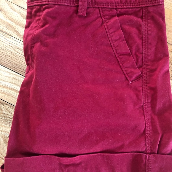 Old Navy Red Shorts size 10 Mid Rise - Picture 6 of 6